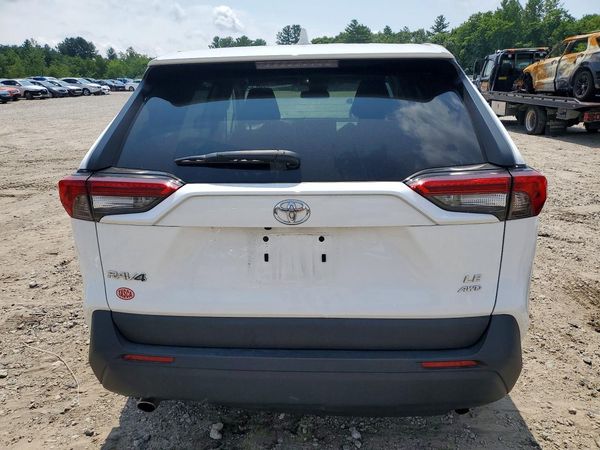 2022 TOYOTA RAV4 LE