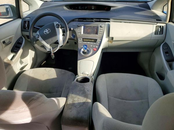 2012 TOYOTA PRIUS