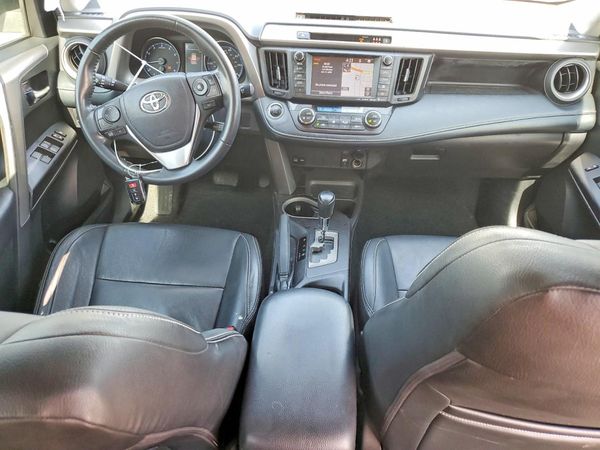 2018 TOYOTA RAV4 Adventure/XLE