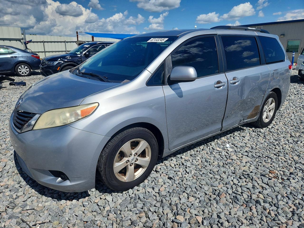 2013 TOYOTA SIENNA