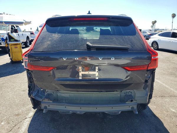 2024 VOLVO XC60