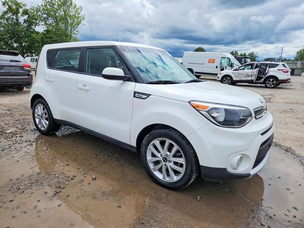 2018 KIA SOUL