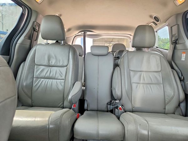 2015 TOYOTA SIENNA