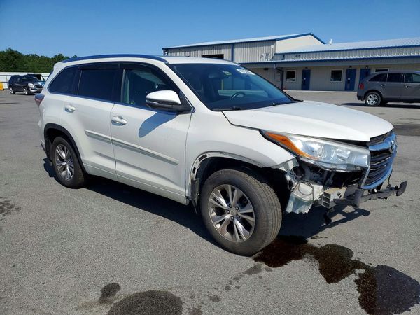 2015 TOYOTA HIGHLANDER