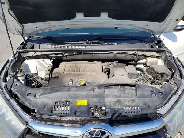 2015 TOYOTA HIGHLANDER