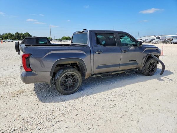 2025 TOYOTA TUNDRA SR5