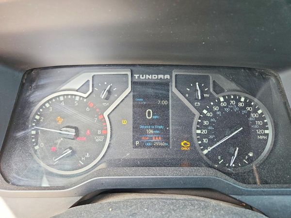 2025 TOYOTA TUNDRA SR5