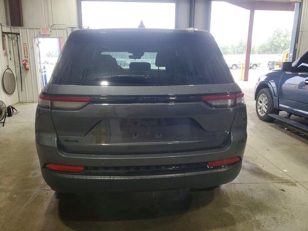 2025 JEEP GRAND CHEROKEE Laredo, Altitude