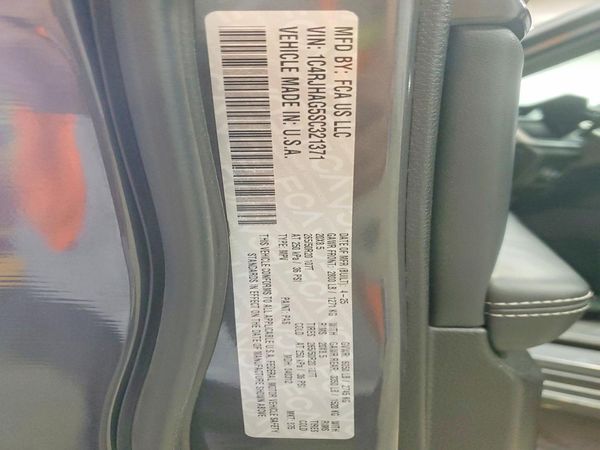 2025 JEEP GRAND CHEROKEE Laredo, Altitude