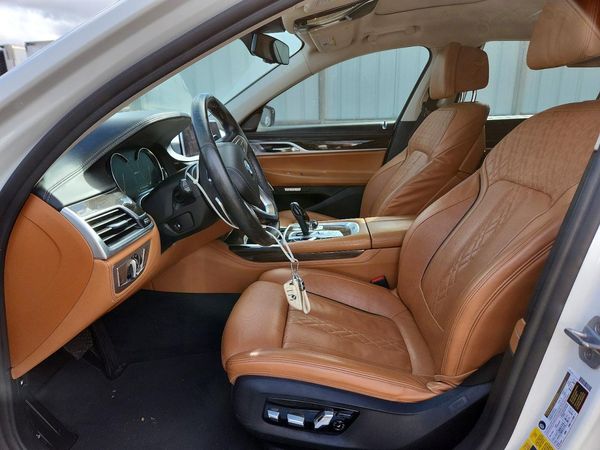 2018 BMW 740 xDrive