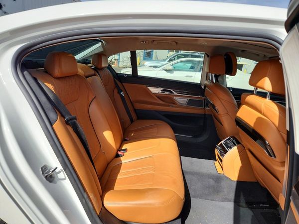 2018 BMW 740 xDrive