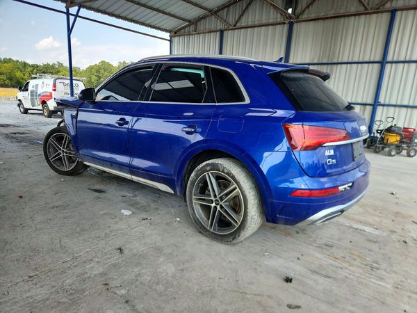 2022 AUDI Q5 E