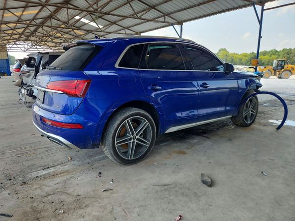 2022 AUDI Q5 E