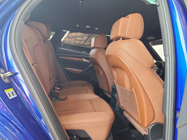 2022 AUDI Q5 E