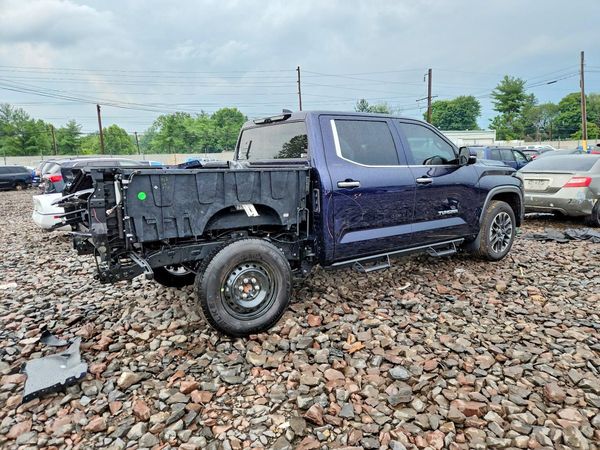 2026 TOYOTA TUNDRA