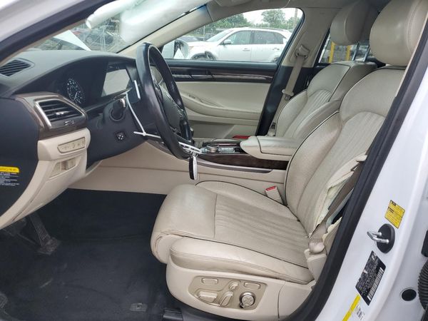 2018 GENESIS G90