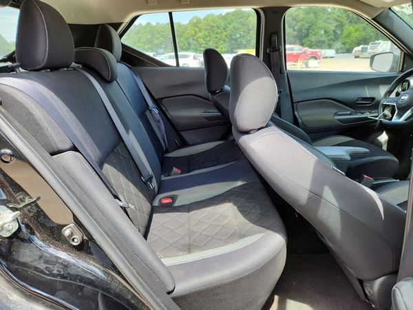 2020 NISSAN KICKS