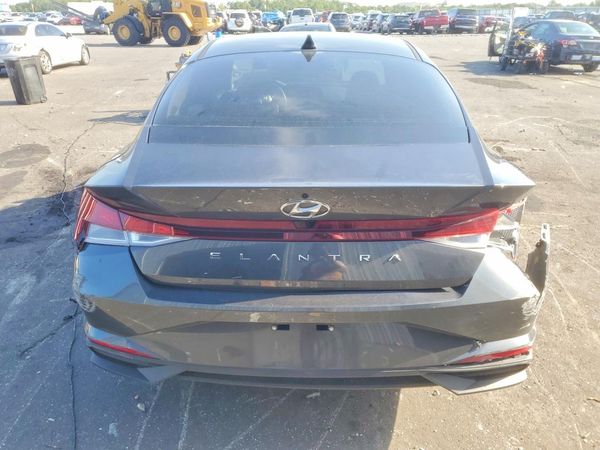 2022 HYUNDAI ELANTRA SEL w/Convenience Pkg