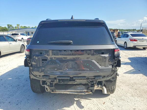 2025 JEEP GRAND CHEROKEE Laredo, Altitude