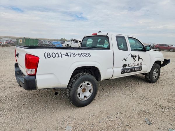 2017 TOYOTA TACOMA SR/SR5
