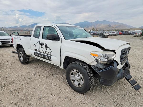 2017 TOYOTA TACOMA SR/SR5