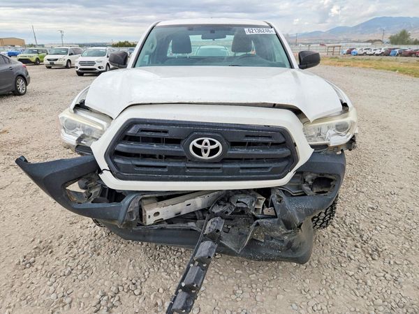 2017 TOYOTA TACOMA SR/SR5