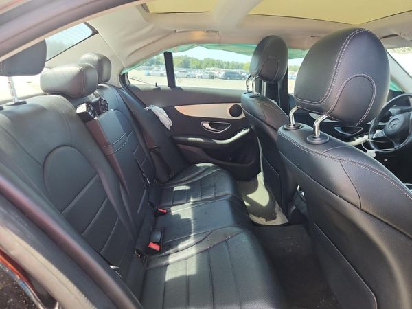2016 MERCEDES-BENZ C C300