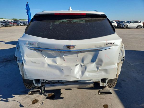 2021 CADILLAC XT5 Luxury