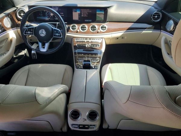 2019 MERCEDES-BENZ E E300
