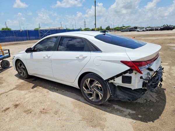 2025 HYUNDAI ELANTRA