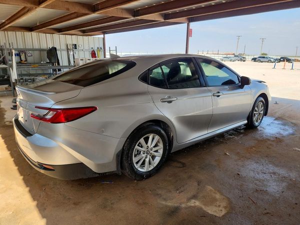 2025 TOYOTA CAMRY