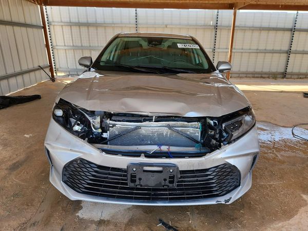 2025 TOYOTA CAMRY
