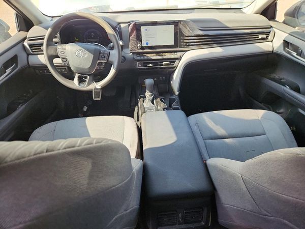 2025 TOYOTA CAMRY