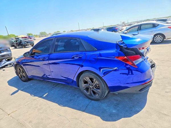 2021 HYUNDAI ELANTRA SEL w/ Convenience Pkg