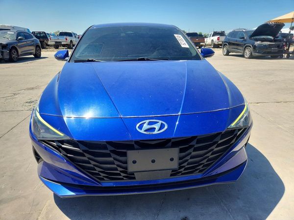 2021 HYUNDAI ELANTRA SEL w/ Convenience Pkg