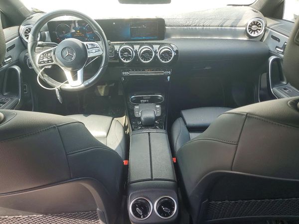 2022 MERCEDES-BENZ CLA