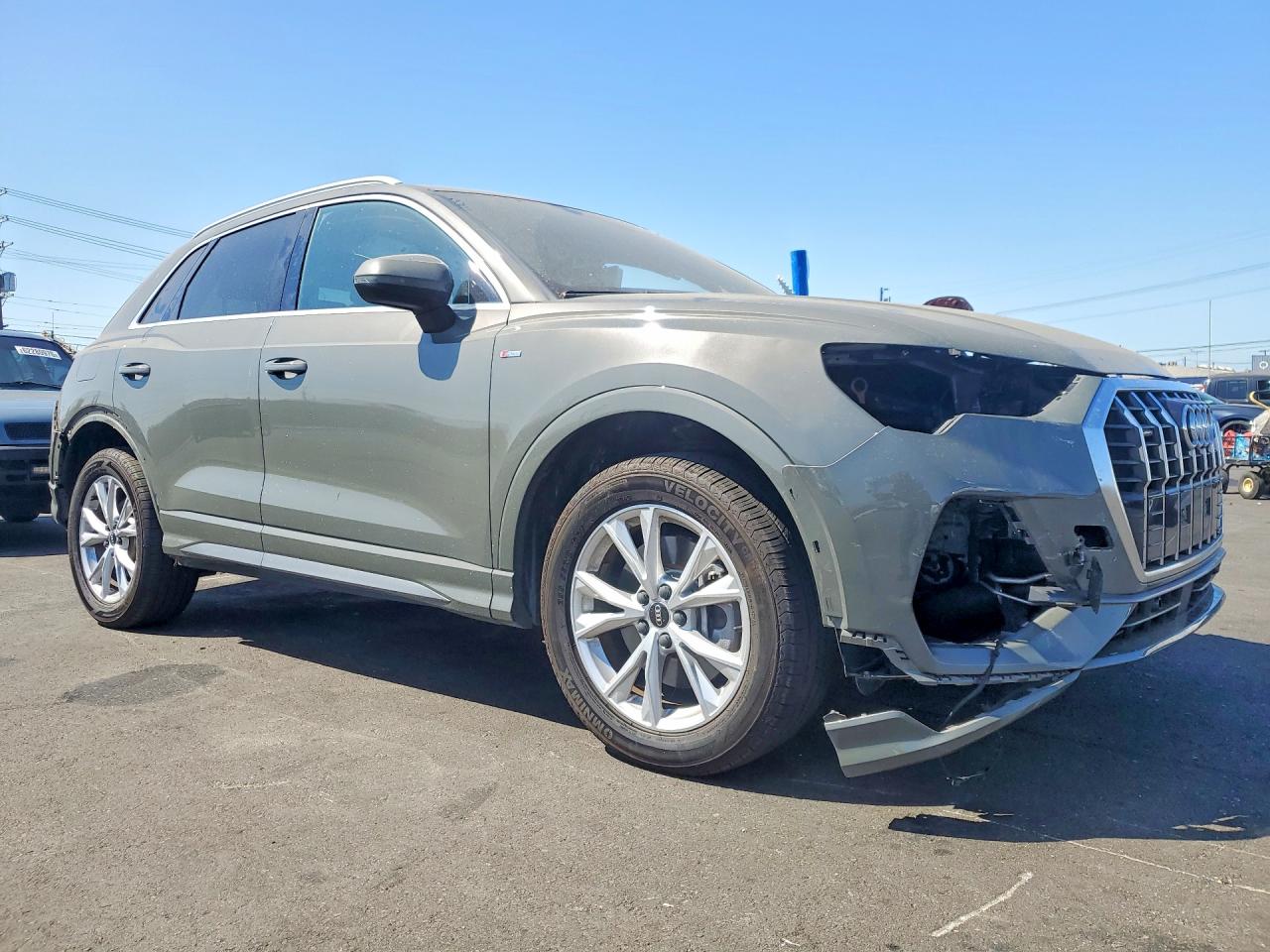 2022 AUDI Q3 S Line quattro Premium