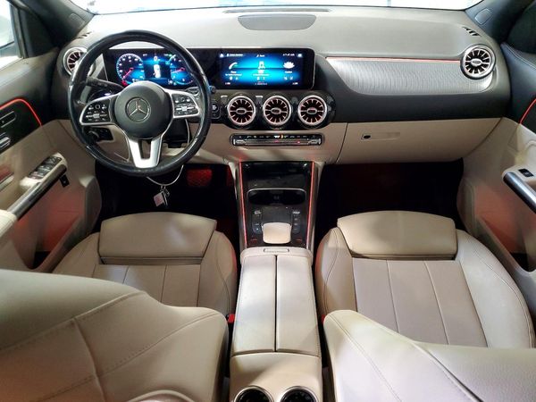 2021 MERCEDES-BENZ GLA