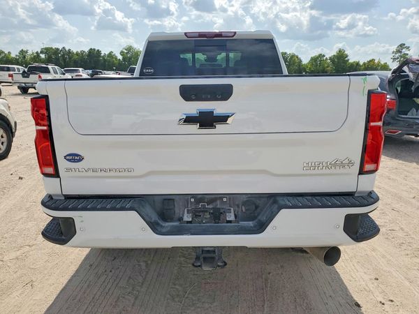 2026 CHEVROLET SILVERADO High Country