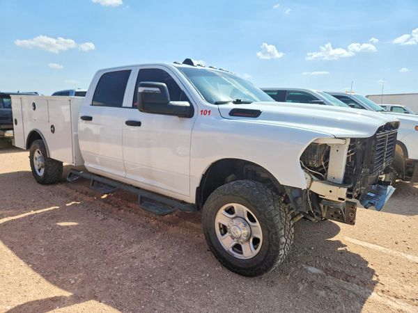 2024 RAM 3500 TRADESMAN CREW CAB 4X4