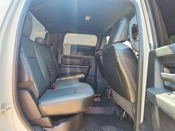 2024 RAM 3500 TRADESMAN CREW CAB 4X4