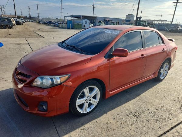 2013 TOYOTA COROLLA