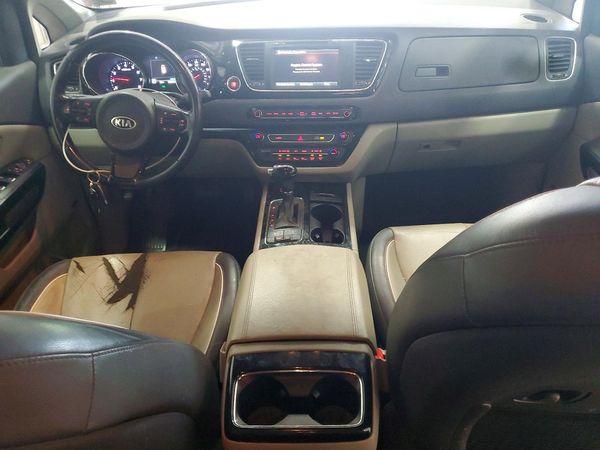 2016 KIA SEDONA EX - Middle level