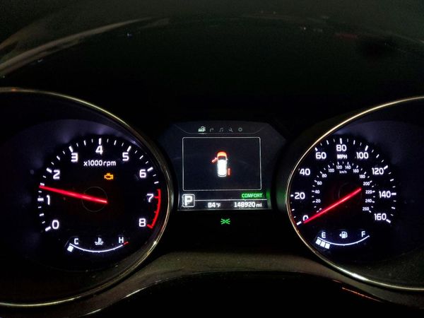 2016 KIA SEDONA EX - Middle level