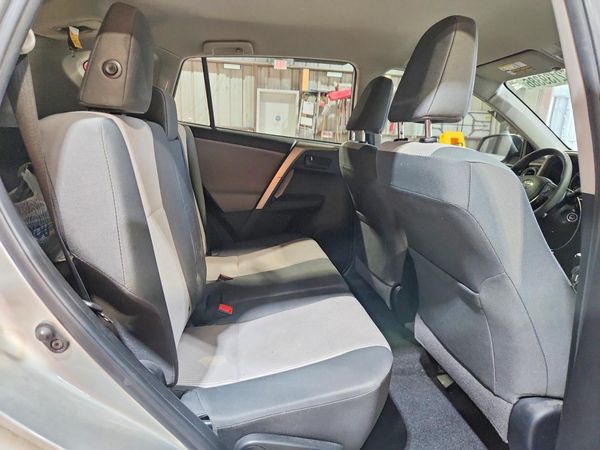 2015 TOYOTA RAV4 LE (X Grade)
