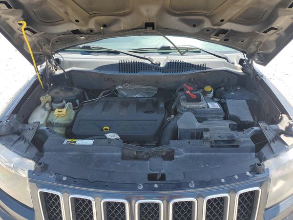 2014 JEEP COMPASS Sport — Engine bay