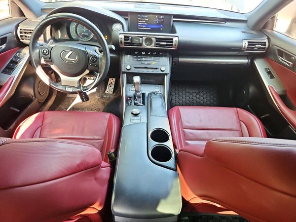 2015 LEXUS IS 250