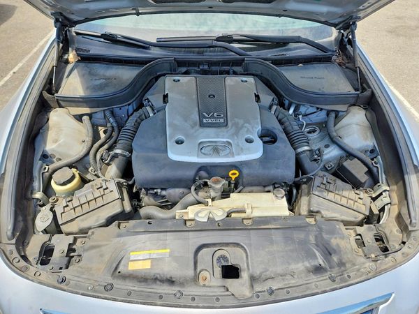 2015 INFINITI Q40