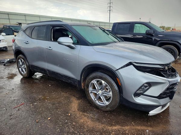 2023 CHEVROLET BLAZER 2LT — Passenger 3/4