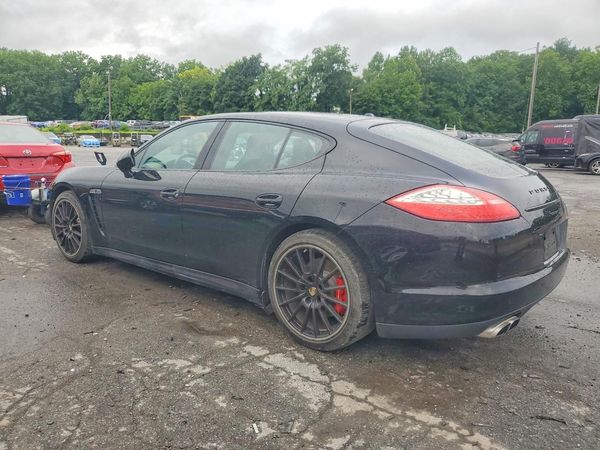 2012 PORSCHE PANAMERA